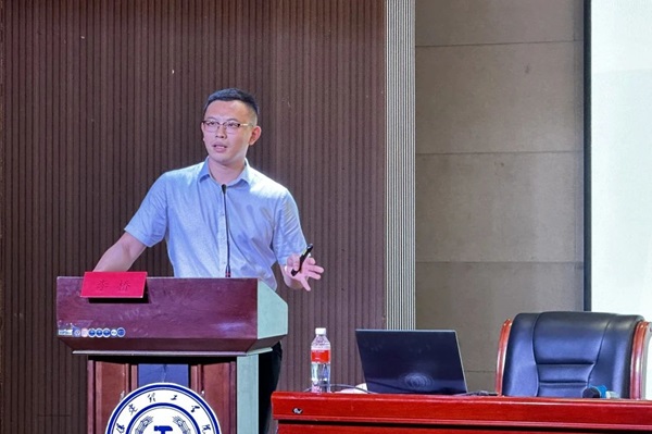 榜样引领|米乐mile官方网站|管理学院|无惧风雨，砥砺前行——优秀校友交流会（四）