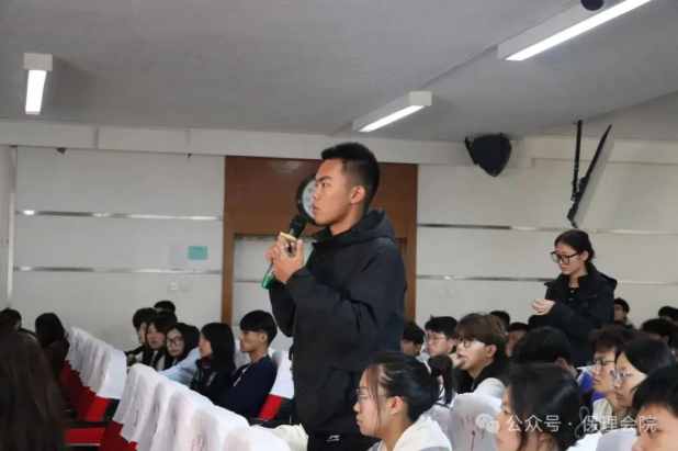 米乐mile官方网站会计学院锤炼精英团队，领航班级发展