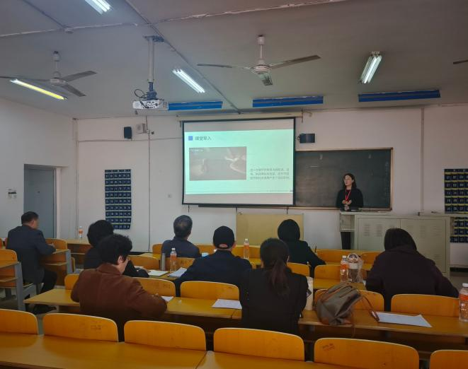 米乐官网举办第一期青年教师孵化考核验收