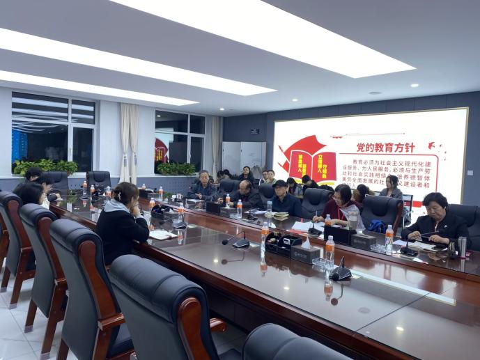 米乐官网举办第一期青年教师孵化考核验收