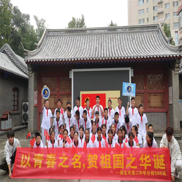 米乐mile官方网站：大学生化身“红色故事”志愿讲解员