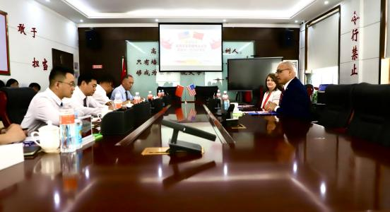 美国圣克劳德州立大学副校长一行莅临米乐官网参观交流