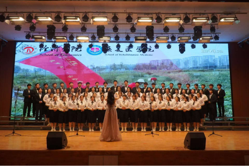 青春校园|以青春之名，颂盛世华章--米乐mile官方网站纪念“一二·九”运动大型合唱会圆满落幕