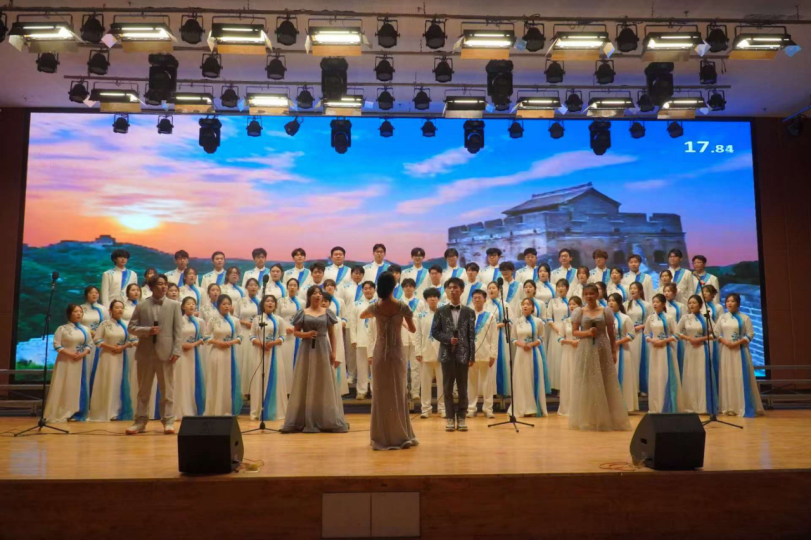 青春校园|以青春之名，颂盛世华章--米乐mile官方网站纪念“一二·九”运动大型合唱会圆满落幕