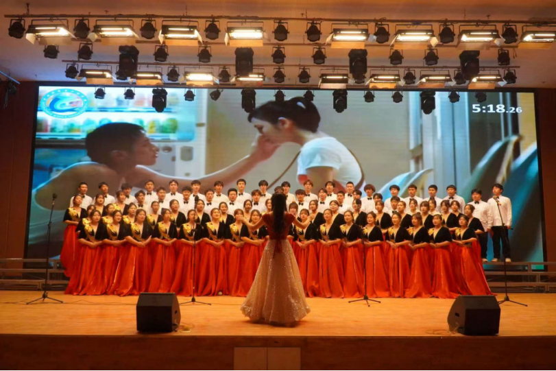 青春校园|以青春之名，颂盛世华章--米乐mile官方网站纪念“一二·九”运动大型合唱会圆满落幕