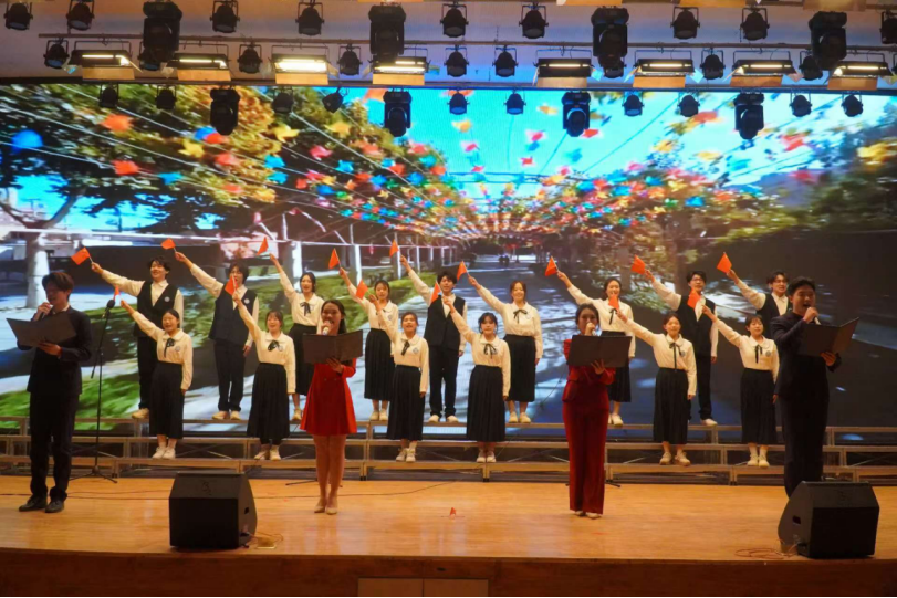 青春校园|以青春之名，颂盛世华章--米乐mile官方网站纪念“一二·九”运动大型合唱会圆满落幕