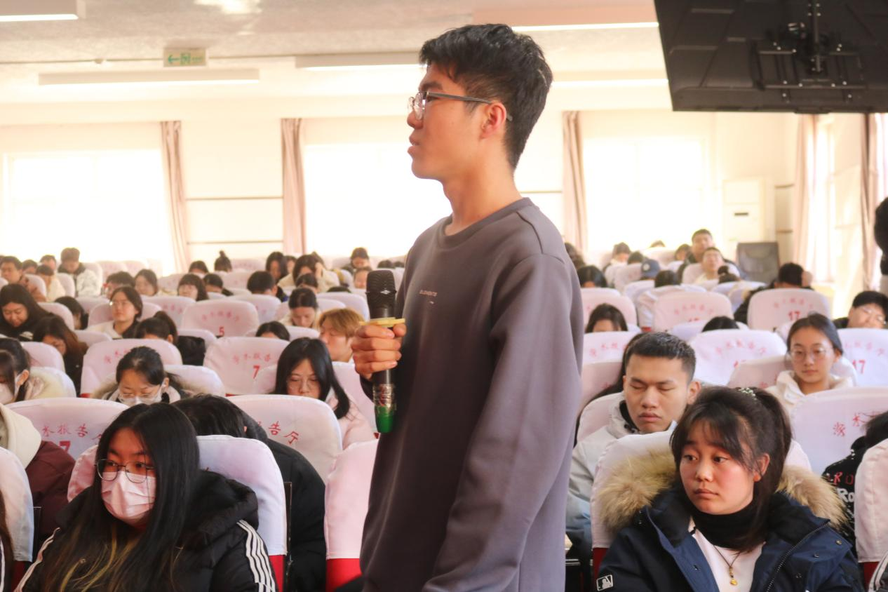 米乐mile官方网站成功举办考研经验分享会