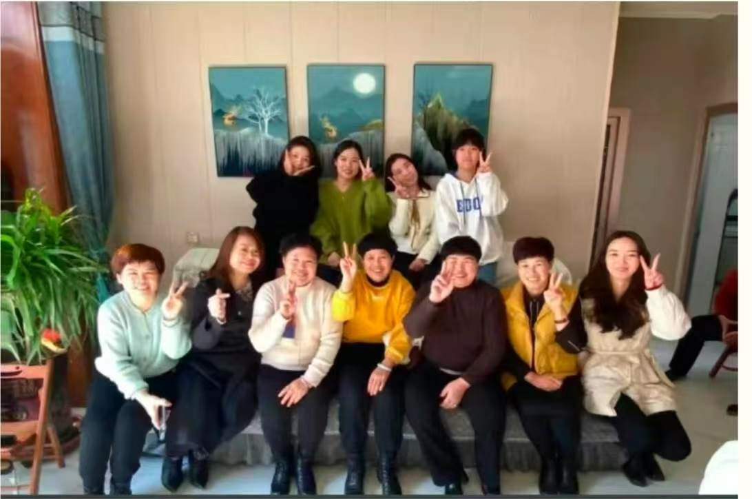 保理特色寒假作业（第一期）| 全家福大片，温暖来袭~