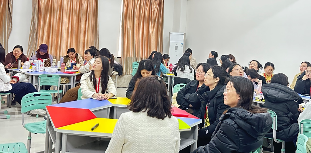 “师智杯”教师教学设计创新大赛如火如荼进行中 ——教师交流促成长