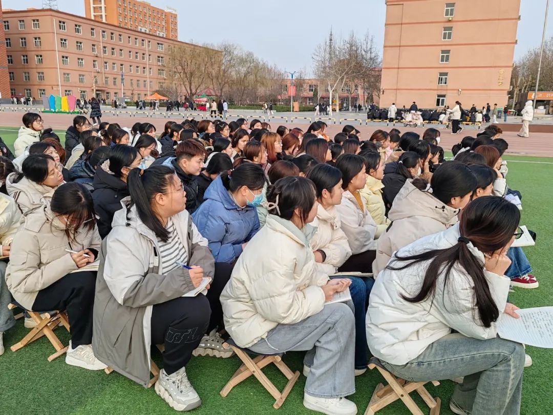 探索职业航道，校准人生罗盘