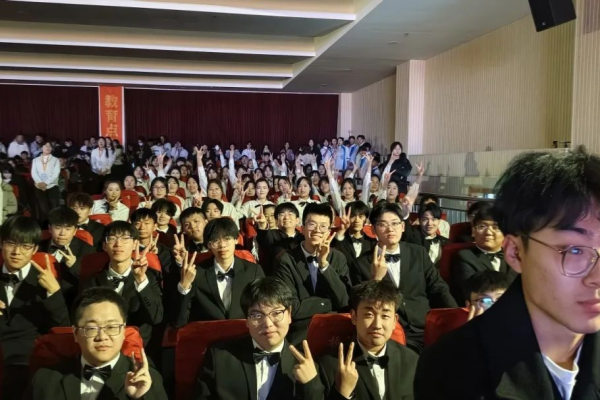 米乐mile官方网站||经济学院||“纪念一二·九”运动大型合唱会