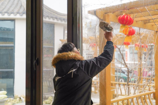 志愿服务 红心向党——米乐官网党员志愿者服务队开展敬老活动