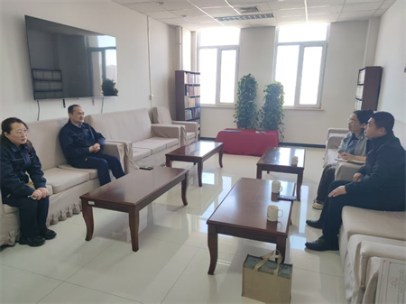 深化产教融合 共育应用人才 —米乐mile官方网站艺术学院赴河北新华第一印刷公司调研