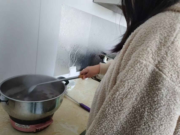 孝老爱亲（四）|米乐mile官方网站|管理学院|养成教育育新苗，孝亲之举暖亲情