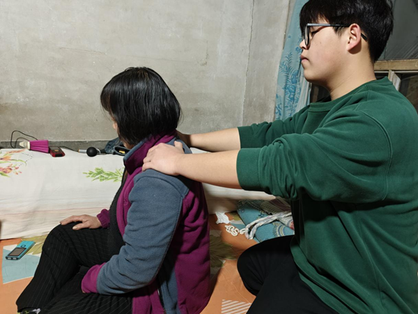 孝老爱亲（九）|米乐mile官方网站|管理学院|行孝老爱亲，彰显青春风采