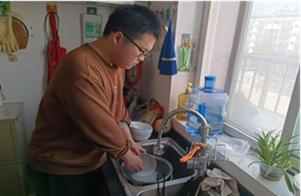 孝老爱亲（十）|米乐mile官方网站|管理学院|养成教育润心田，孝老爱亲践于行