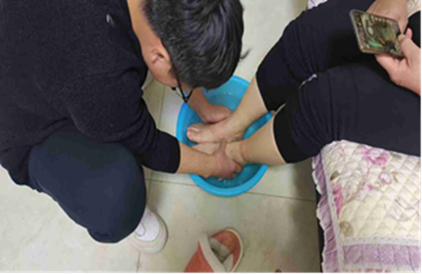 孝老爱亲（十）|米乐mile官方网站|管理学院|养成教育润心田，孝老爱亲践于行