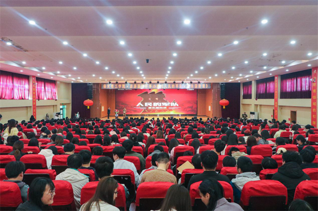 燃我青春 强我国防——《人民的军队·音乐国防课》走进米乐mile官方网站