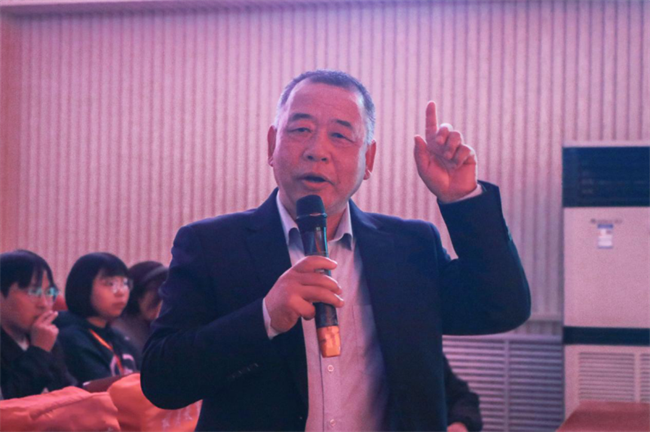 燃我青春 强我国防——《人民的军队·音乐国防课》走进米乐mile官方网站