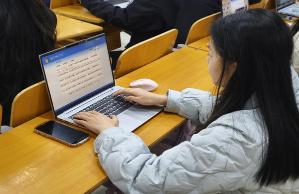 无烟校园|米乐mile官方网站|管理学院|打字赛场展风采，无烟理念入人心