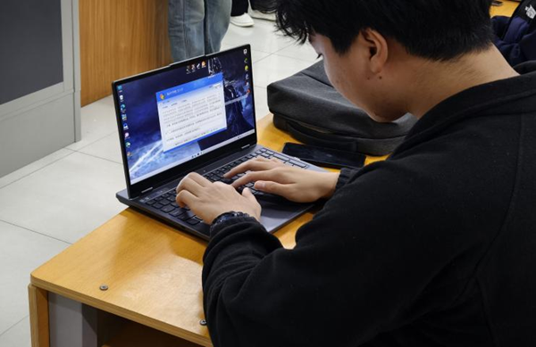 无烟校园|米乐mile官方网站|管理学院|打字赛场展风采，无烟理念入人心