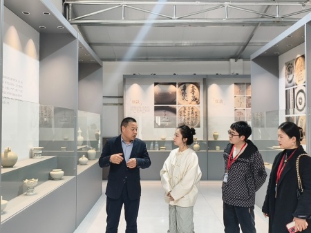 米乐mile官方网站与大宋定瓷共商实习基地深度合作方案—校企携手探索传统文化传承与创新路径