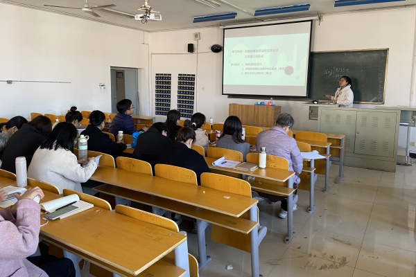 “青春匠心，以赛促教”——第十届青年教师教学基本功竞赛经济学院预选赛圆满完成