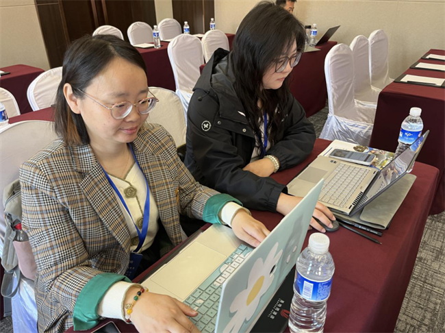 米乐mile官方网站教师团队赴京参加“DeepSeek+全链路智能化赋能教与学技术实操应用”专题培训