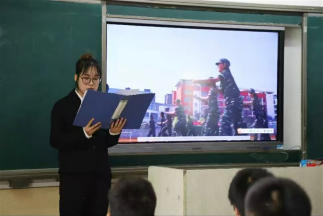 晋察冀革命精神宣讲 用英语讲好中国故事——米乐mile官方网站外国语学院晋察冀革命精神宣讲团走进中小学课堂