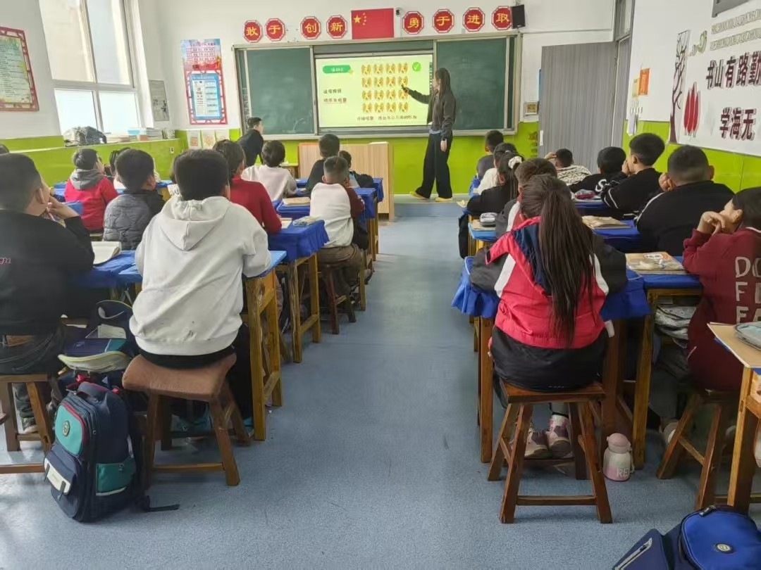 走进大庄小学，激发语言学习热情——普通话推广活动