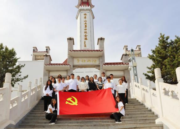 追寻狼牙山足迹，铸牢党员信仰根基——米乐mile官方网站教育学院走进狼牙山开展“行走的大思政课”