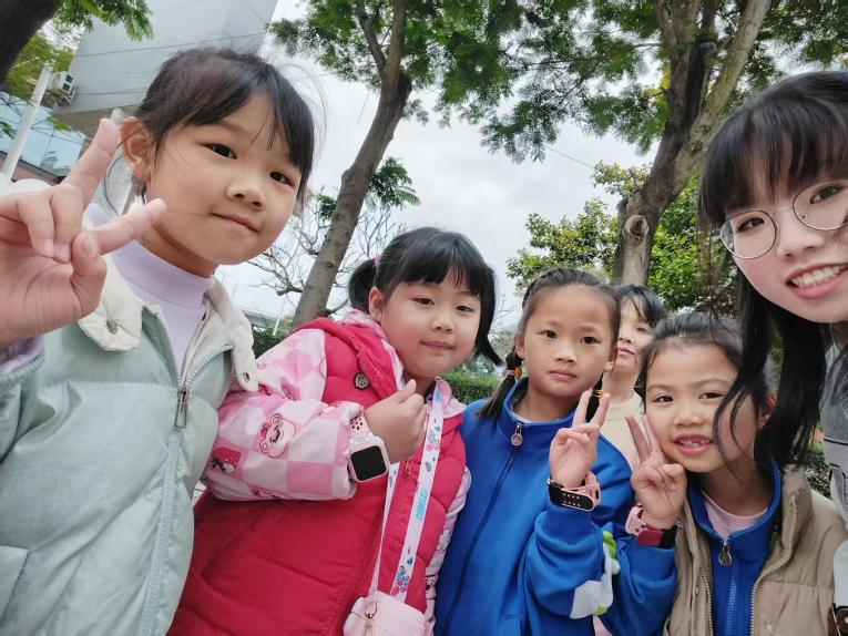 教育学子爱心护航 助力走失儿童平安回家——我院学生暖心救助事迹获家长致信感谢