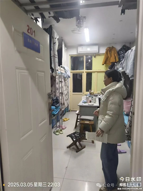 深入三进 情暖师生