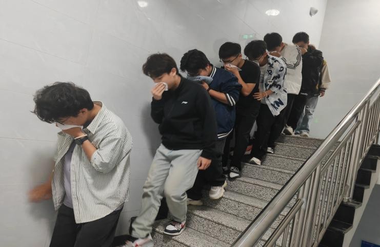 生命至上，以练筑防