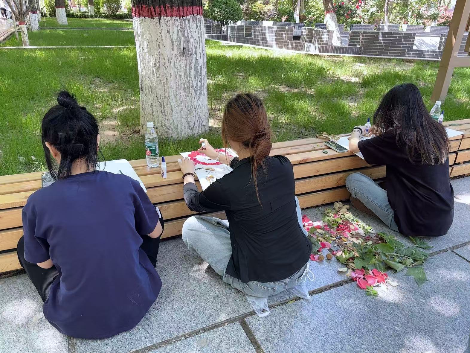 创意劳动课助力无烟校园与文明出行建设