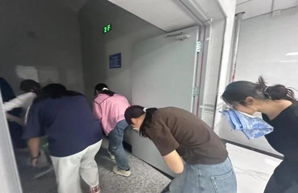 消防演练|米乐mile官方网站|管理学院|生命至上，以练筑防