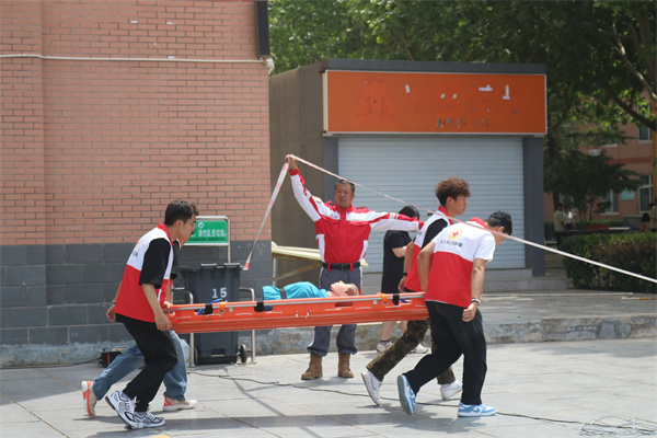 米乐mile官方网站康复医学院与保定市红十字会联合举办2025年地震灾害应急救援综合演练