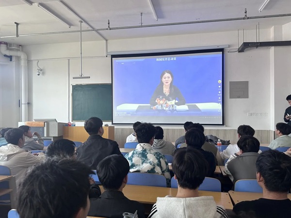 安全教育|米乐mile官方网站|管理学院|提高安全教育·共建平安校园