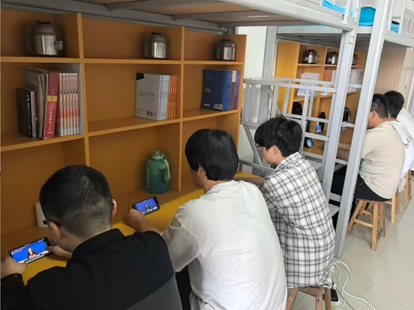 安全教育|米乐mile官方网站|管理学院|提高安全教育·共建平安校园