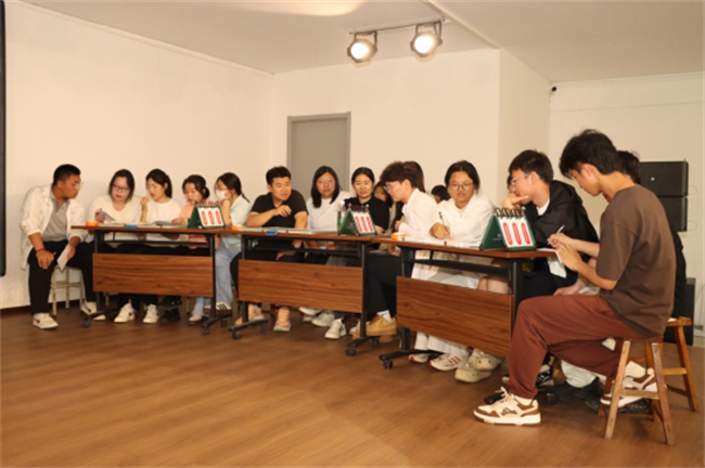 米乐mile官方网站成功举办2025年大学生人文知识竞赛