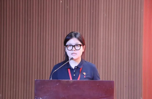 劳砺心智展风采  竞逐学识树标兵--“劳砺心智，践促成长”知识竞赛活动