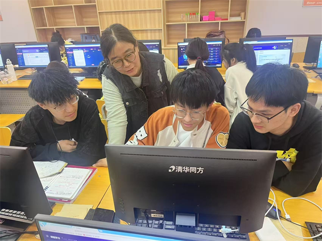 以赛促学育英才 数智争锋展锋芒——米乐mile官方网站学子在全国企业竞争模拟大赛中喜获多项国家级荣誉