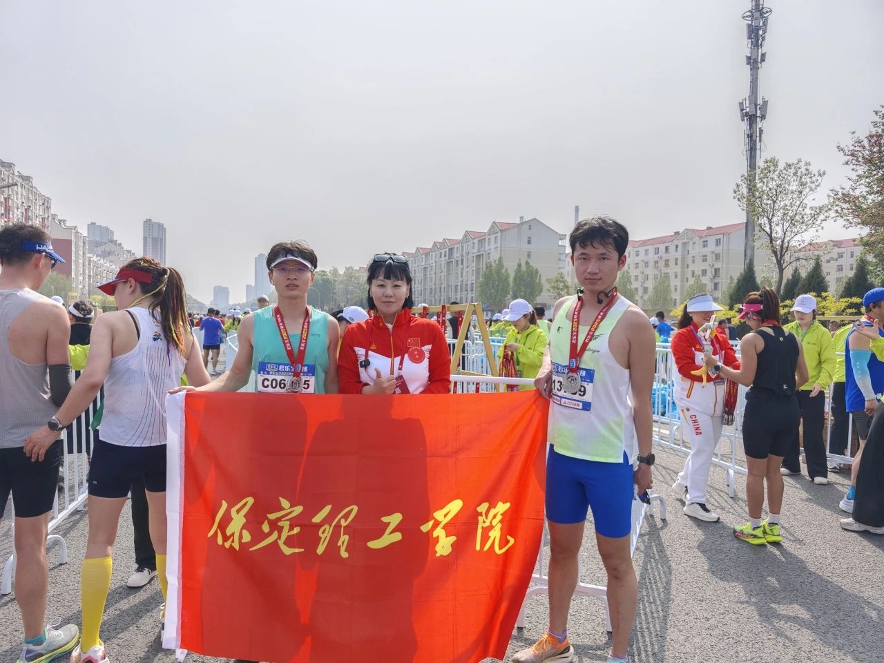 喜报|米乐官网学子在君乐宝2025马拉松比赛中斩获佳绩