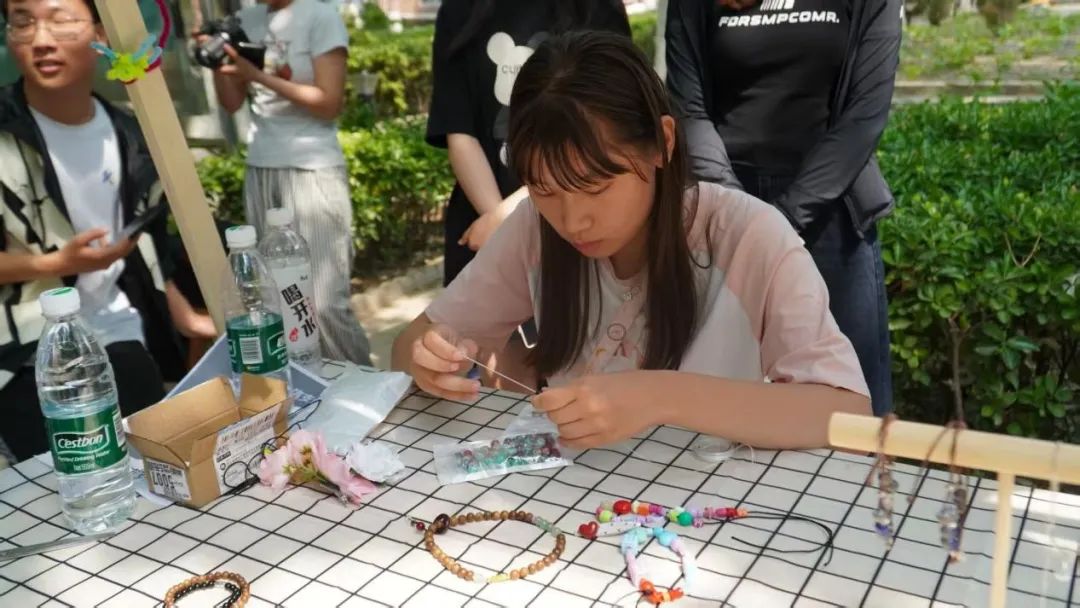 青春校园|“文”彩飞扬，“创”意无限！米乐mile官方网站文创市集圆满收官