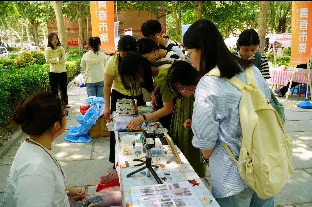 青春校园|“文”彩飞扬，“创”意无限！米乐mile官方网站文创市集圆满收官