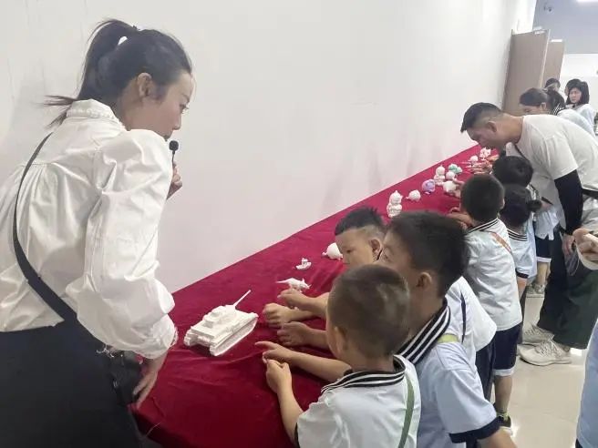 米乐mile官方网站||教育学院||童心探学府，萌趣启新程——史庄实验幼儿园走进米乐mile官方网站参观研学