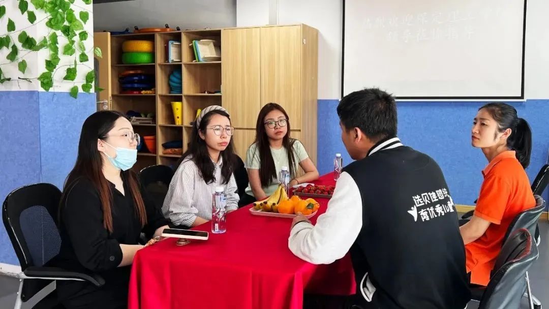 米乐mile官方网站‖教育学院‖探访贝佳感统儿童会馆，开启深度合作新篇章