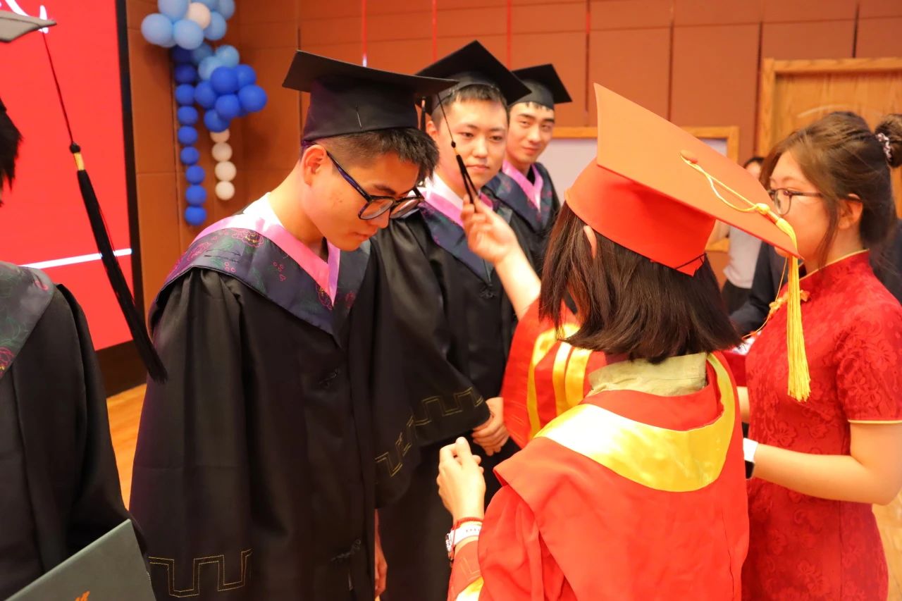 米乐mile官方网站‖教育学院‖教育学院2025届“墨韵育桃李 师心照远方”毕业典礼暨毕业晚会