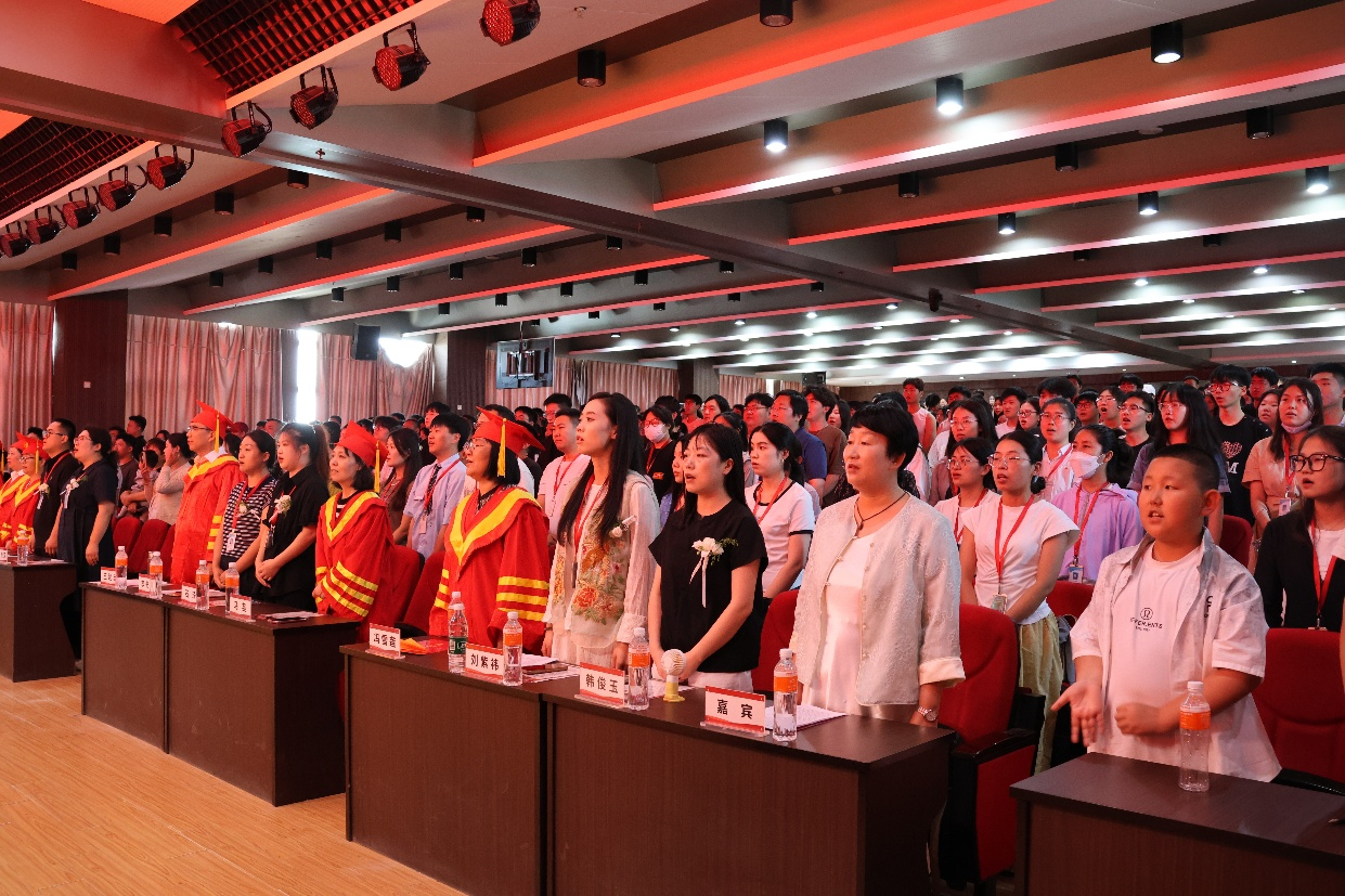 【毕业序章，新程启航】米乐mile官方网站经济学院2025届毕业典礼暨学位授予仪式圆满落幕