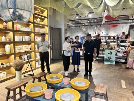 艺术学院领导赴大激店音乐小镇考察调研 探索校地合作新路径